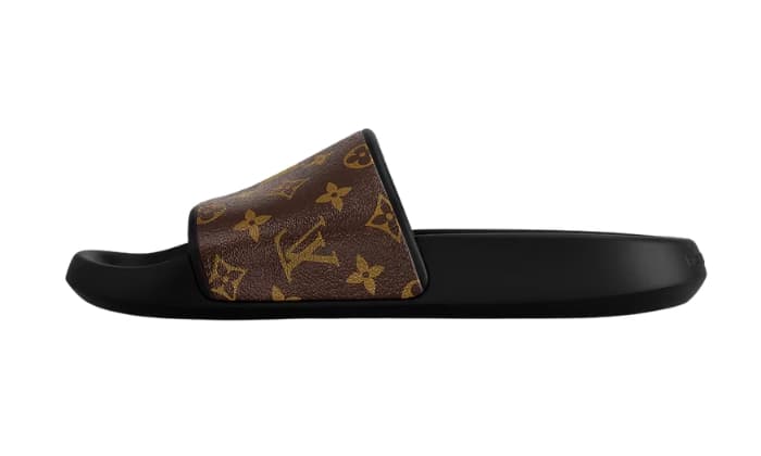 Mule Waterfront Macassar