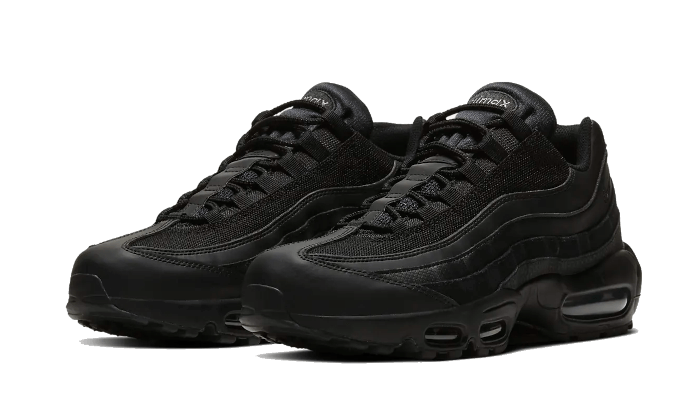 Nike Essential Black - Retro View | DripMilan Shop