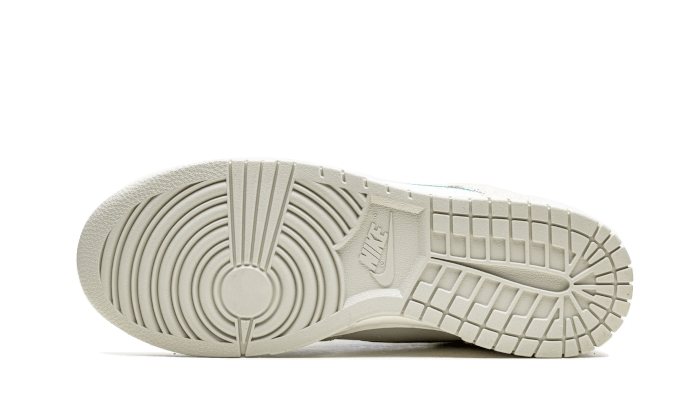 Nike First Use Light Bone Green Noise miniatura 4 su DripMilan