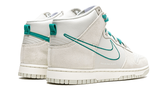 Nike First Use Light Bone Green Noise miniatura 3 su DripMilan