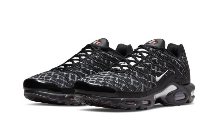 Nike Triple Black - Retro View | DripMilan Shop