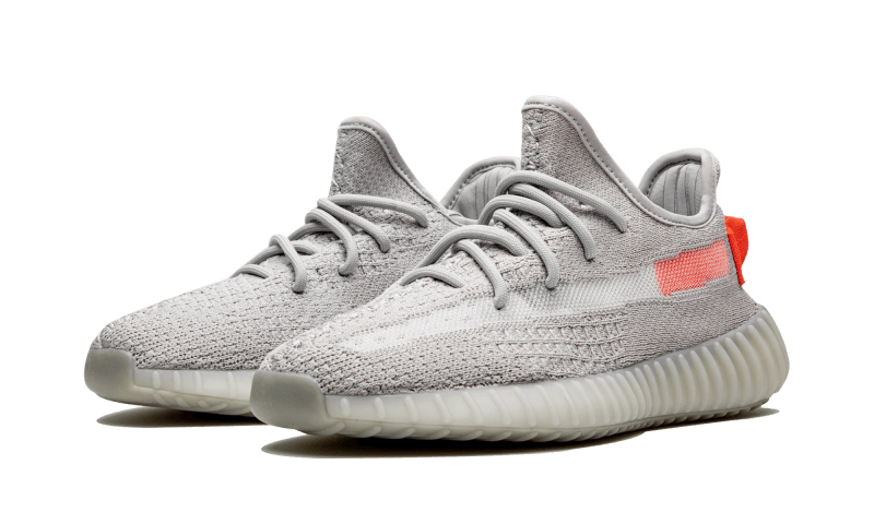 Yeezy Tail Light - Retro View | DripMilan Shop