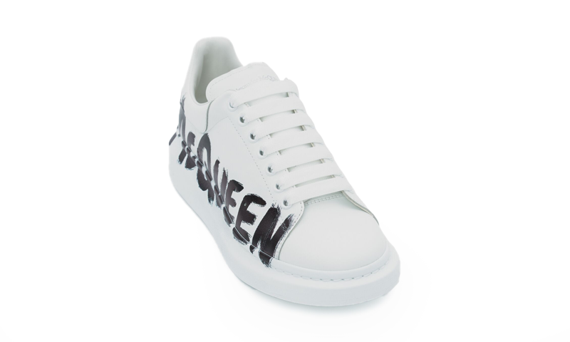 Alexander McQueen Graffiti oversize - Retro View | DripMilan Shop