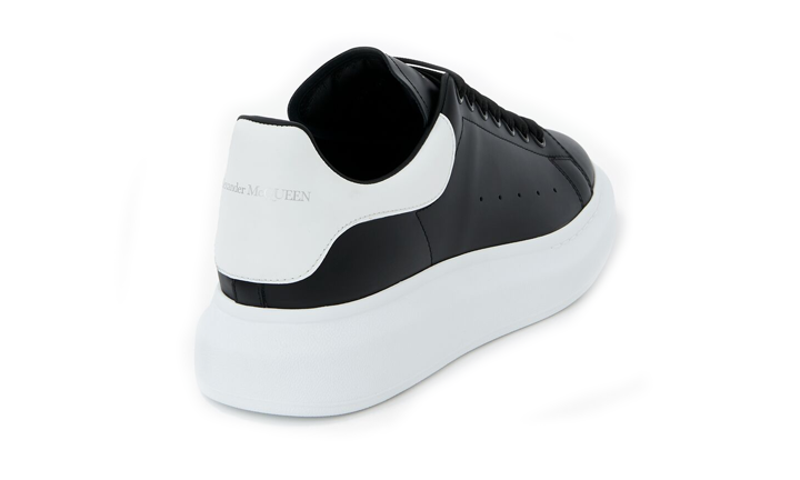 Alexander McQueen OVERSIZED WHITE BLACK - Retro View | DripMilan Shop