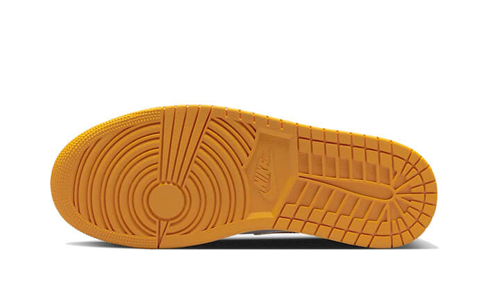 Air Jordan Taxi miniatura 3 su DripMilan