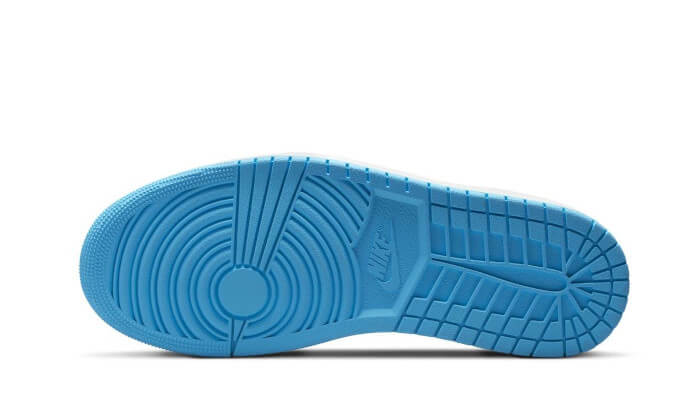 Air Jordan OG UNC (2022) miniatura 3 su DripMilan