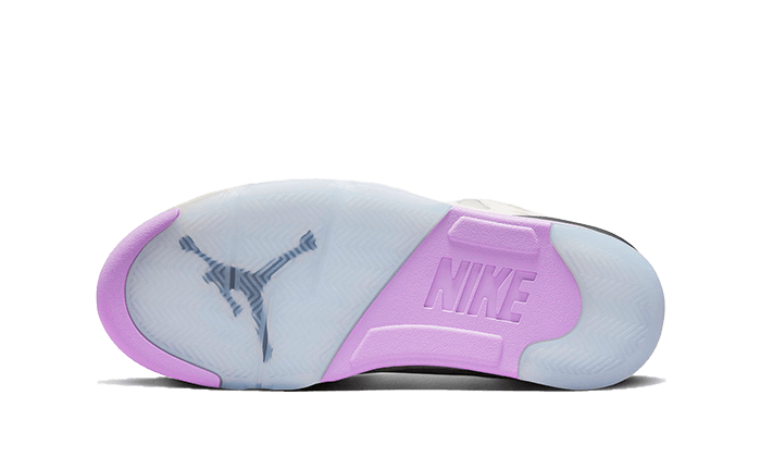Air Jordan Retro Low PSG (2022) - Retro View | DripMilan Shop
