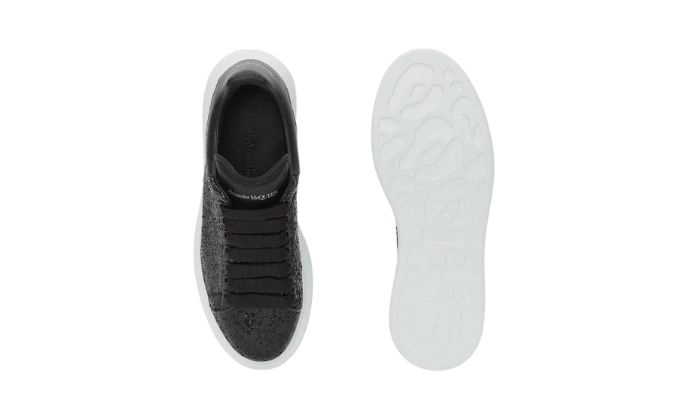 Alexander McQueen Women’s Glitter Oversized Sneaker in Black miniatura 4 su DripMilan