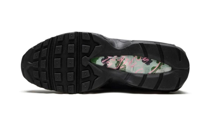 Nike Pink Beam x Corteiz miniatura 4 su DripMilan