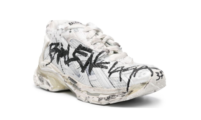 Balenciaga Graffiti sneakers - Retro View | DripMilan Shop
