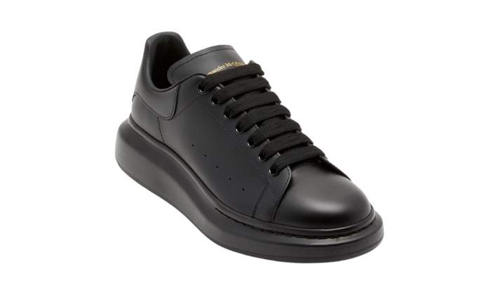 Alexander McQueen Men’s Oversized Sneaker in Black - Retro View | DripMilan Shop