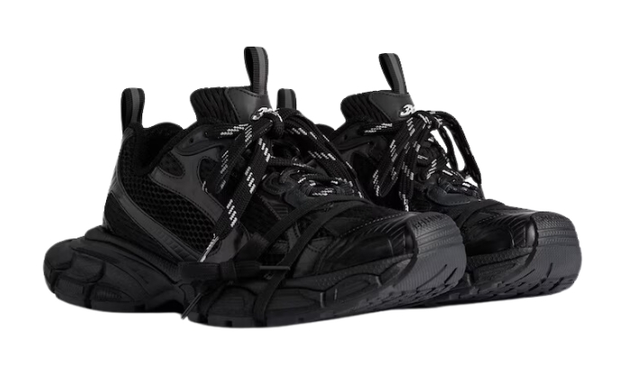Balenciaga Trainers in Black miniatura 3 su DripMilan