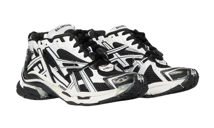 Balenciaga Lace-Up Sneakers miniatura 3 su DripMilan