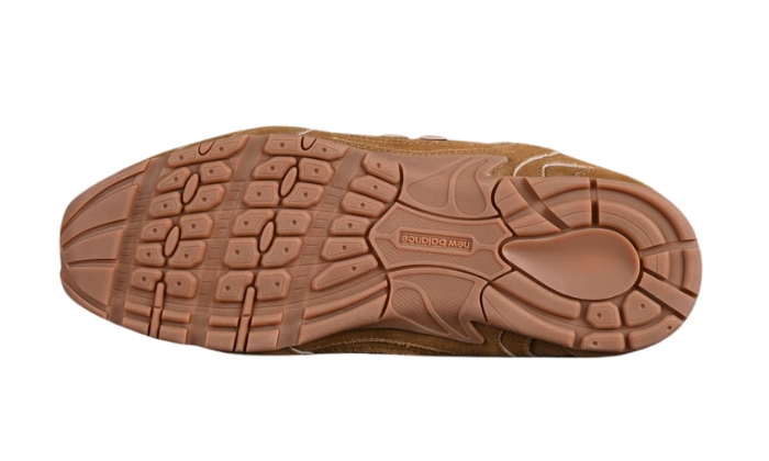 Miu Miu Suede Sneakers Cinnamon miniatura 4 su DripMilan