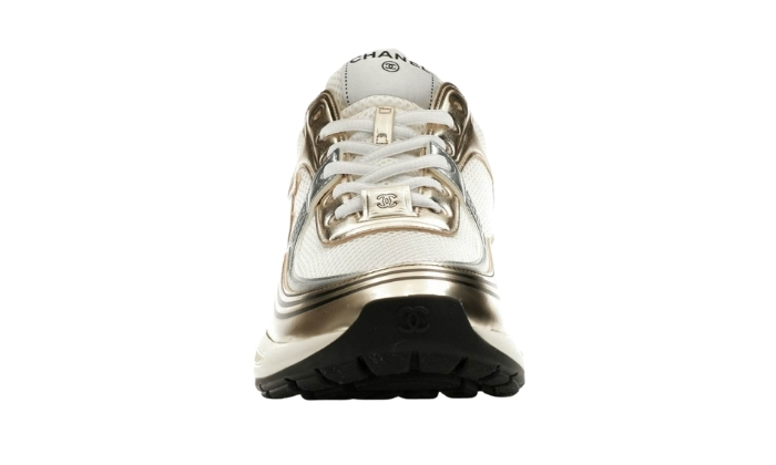 CHANEL CC Runner in laminato oro miniatura 3 su DripMilan