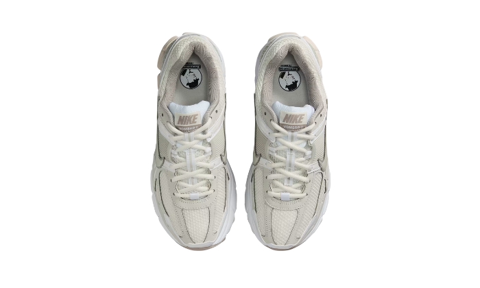 Nike Zoom Vomero 5 Beige/Bianco miniatura 3 su DripMilan