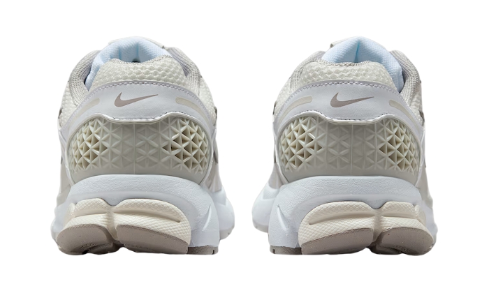 Nike Zoom Vomero 5 Beige/Bianco miniatura 4 su DripMilan