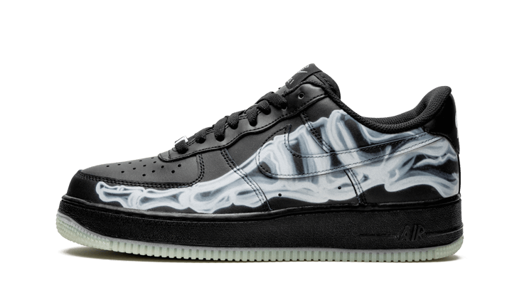Nike Black Skeleton Halloween originali su DripMilan | Sneaker Autentiche