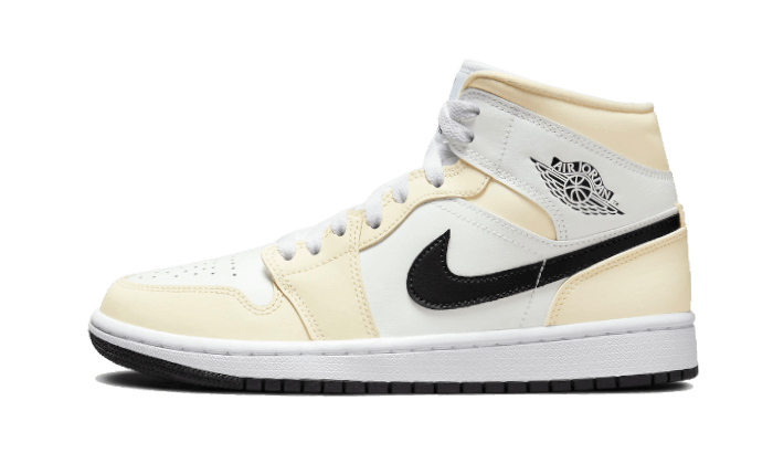 Air Jordan Coconut Milk originali su DripMilan | Sneaker Autentiche