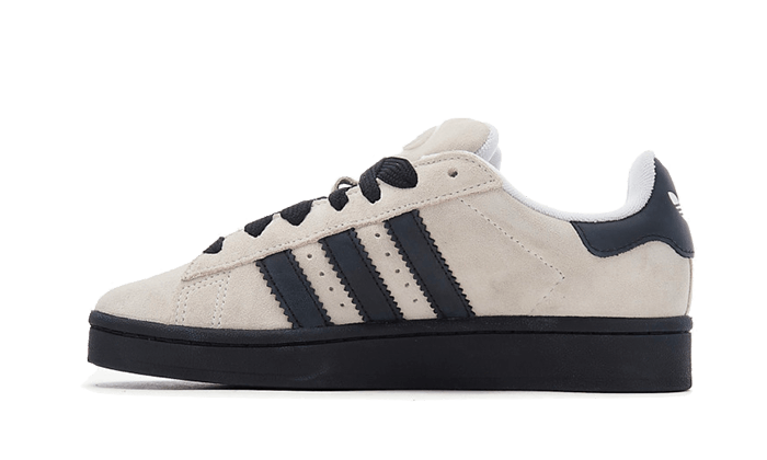 Adidas Footwear White Core Black originali su DripMilan | Sneaker Autentiche