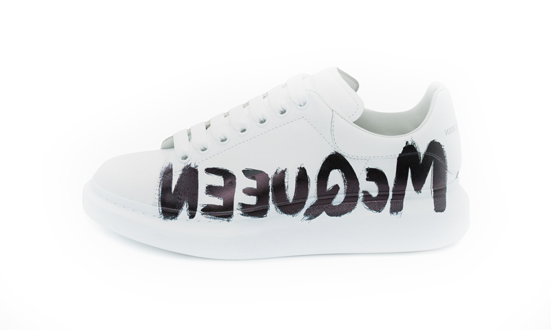 Alexander McQueen Graffiti oversize originali su DripMilan | Sneaker Autentiche