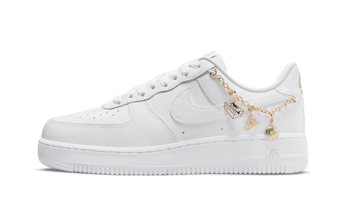 Nike LX Lucky Charms White originali su DripMilan | Sneaker Autentiche