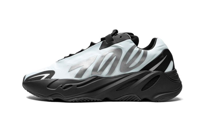 Yeezy MNVN Blue Tint originali su DripMilan | Sneaker Autentiche