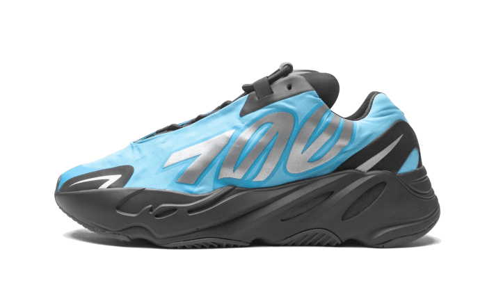 Yeezy MNVN Bright Cyan originali su DripMilan | Sneaker Autentiche