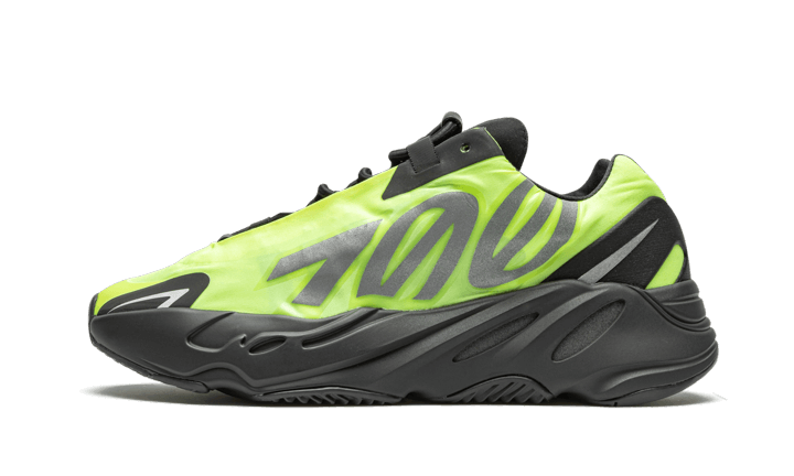 Yeezy MNVN Phosphor originali su DripMilan | Sneaker Autentiche