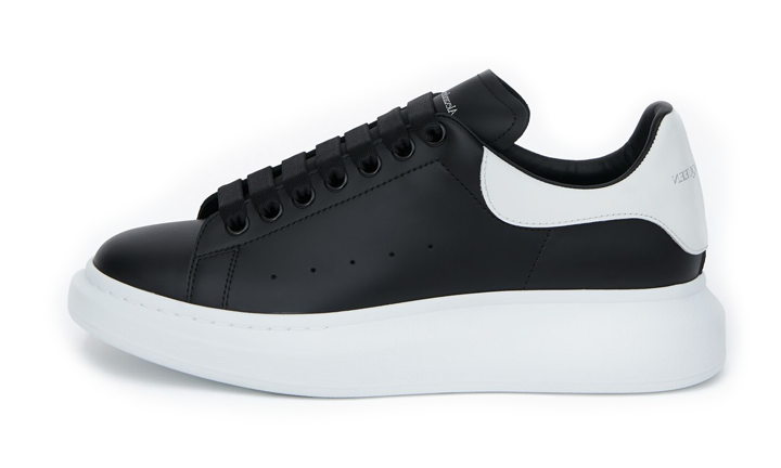 Alexander McQueen OVERSIZED WHITE BLACK originali su DripMilan | Sneaker Autentiche
