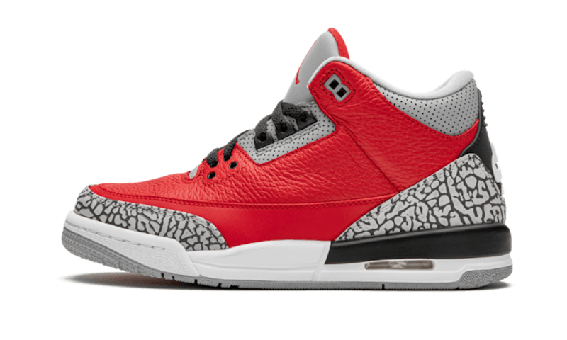 Air Jordan Red Cement originali su DripMilan | Sneaker Autentiche