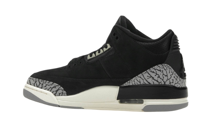 Air Jordan Retro Off Noir (Women’s) originali su DripMilan | Sneaker Autentiche