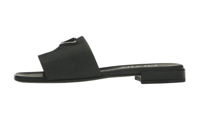 Ciabatte Sandali Fascia Pelle Saffiano Nera originali su DripMilan | Sneaker Autentiche