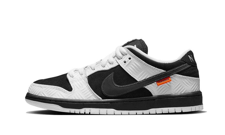 Nike TIGHTBOOTH originali su DripMilan | Sneaker Autentiche