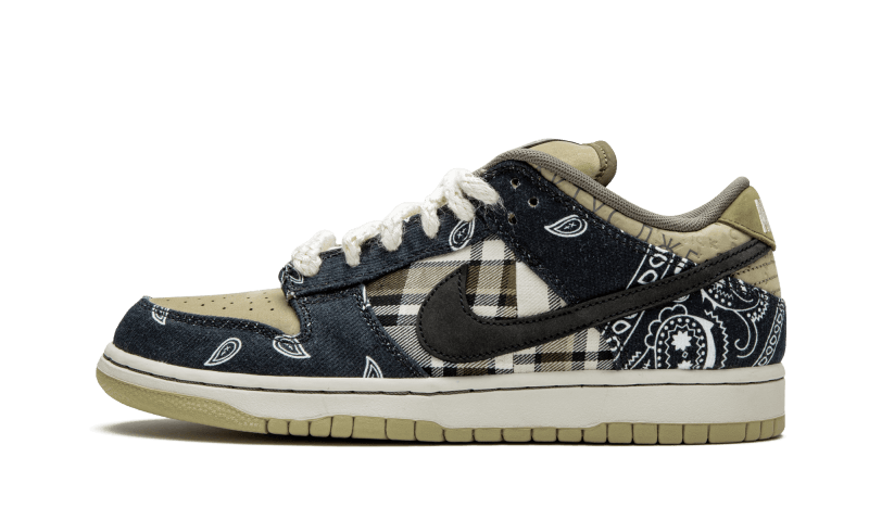 Nike Travis Scott abbinata su DripMilan | Sneaker Originali