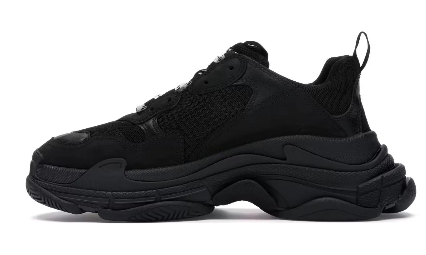 Balenciaga Triple S Black originali su DripMilan | Sneaker Autentiche